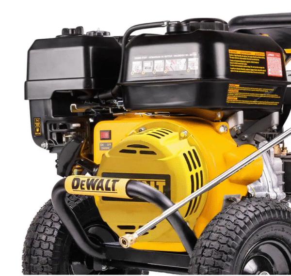 4400 PSI 4.0 GPM Gas Cold Water Pressure Washer with DEWALT 420cc Engine - Image 4
