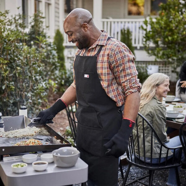 Weber 28″ Griddle Liquid Propane Grill - Image 15