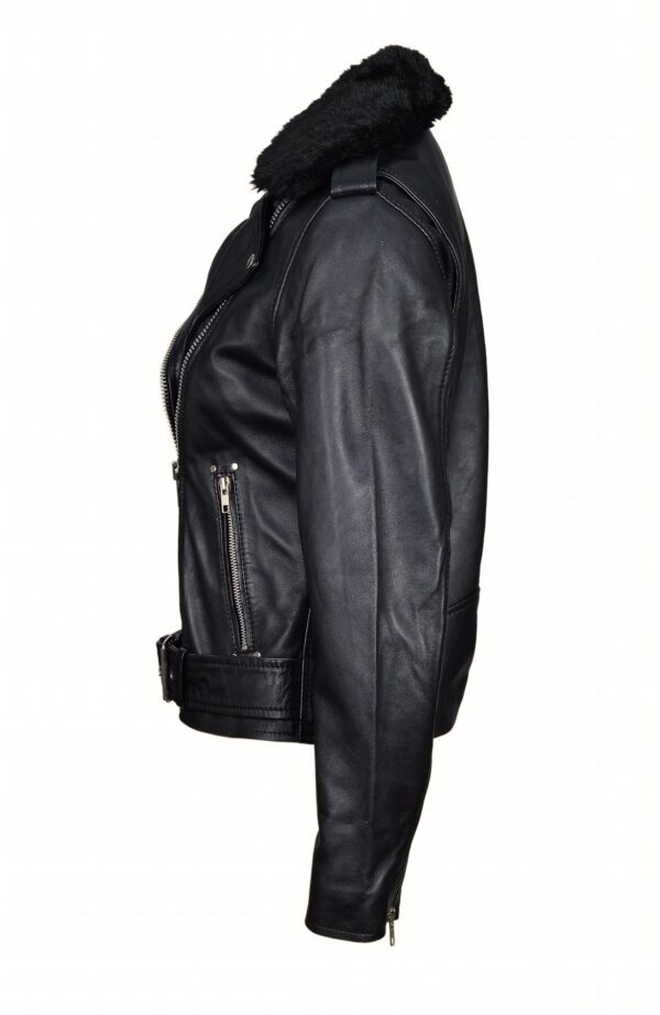 Eira’s Biker Style Leather Jacket With Fur Collar - Image 4