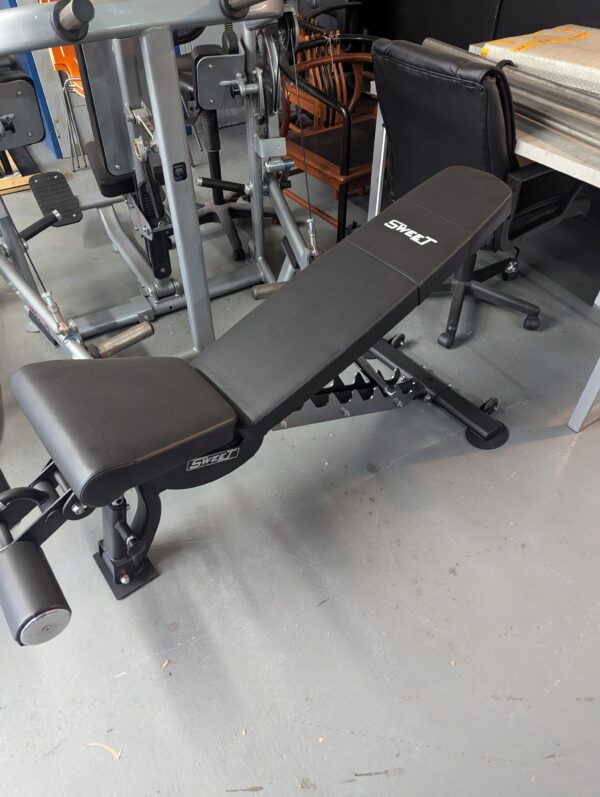 Sweet Flat / Incline / Decline Adjustable Bench - Image 3