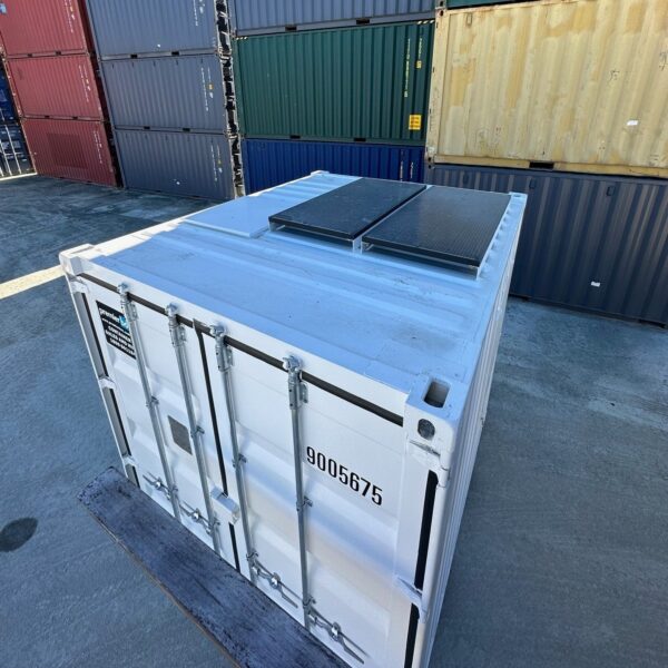 10′ high cube has been converted into a custom designed field - Image 2